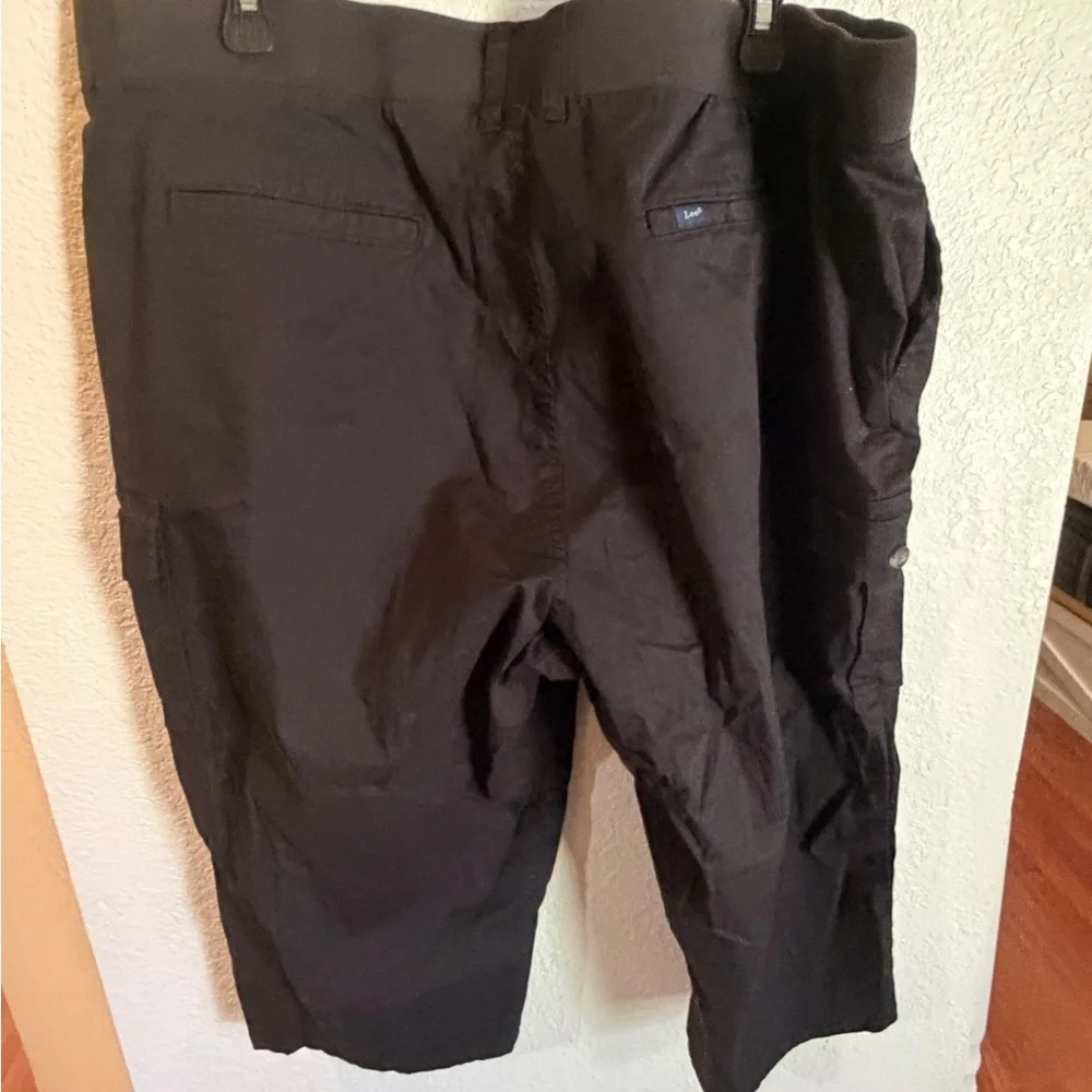 Women’s Lee Capri Pants - Casual Utility Style - Picture 7 of 10
